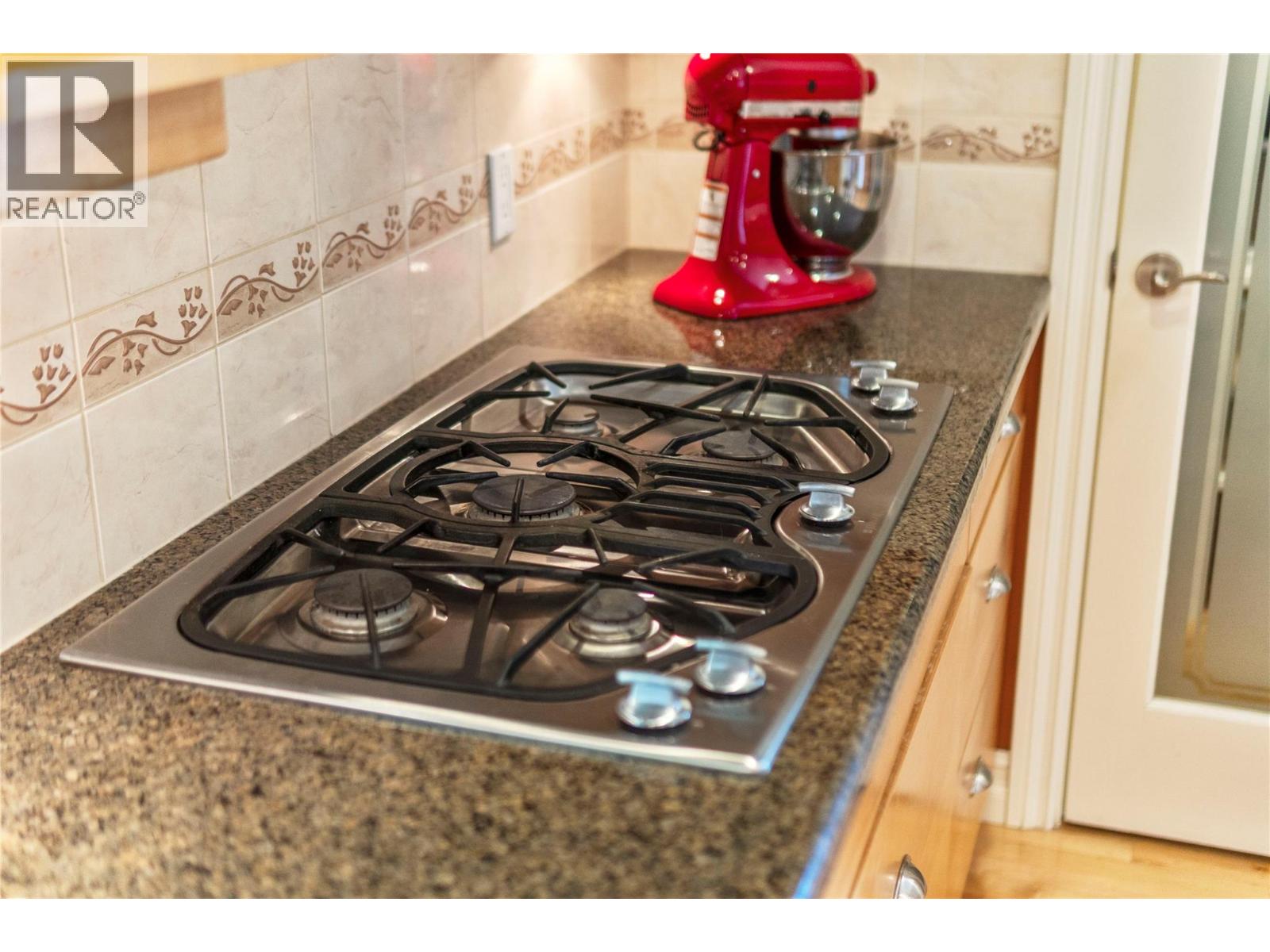 3800 60 Street NW - 19