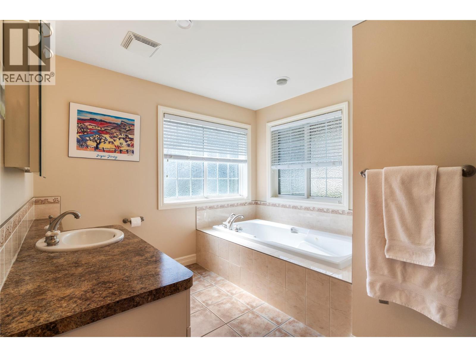 3800 60 Street NW - 34