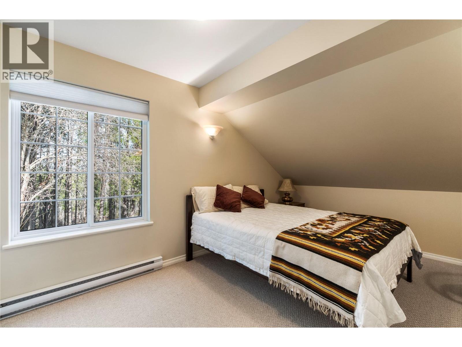 3800 60 Street NW - 52