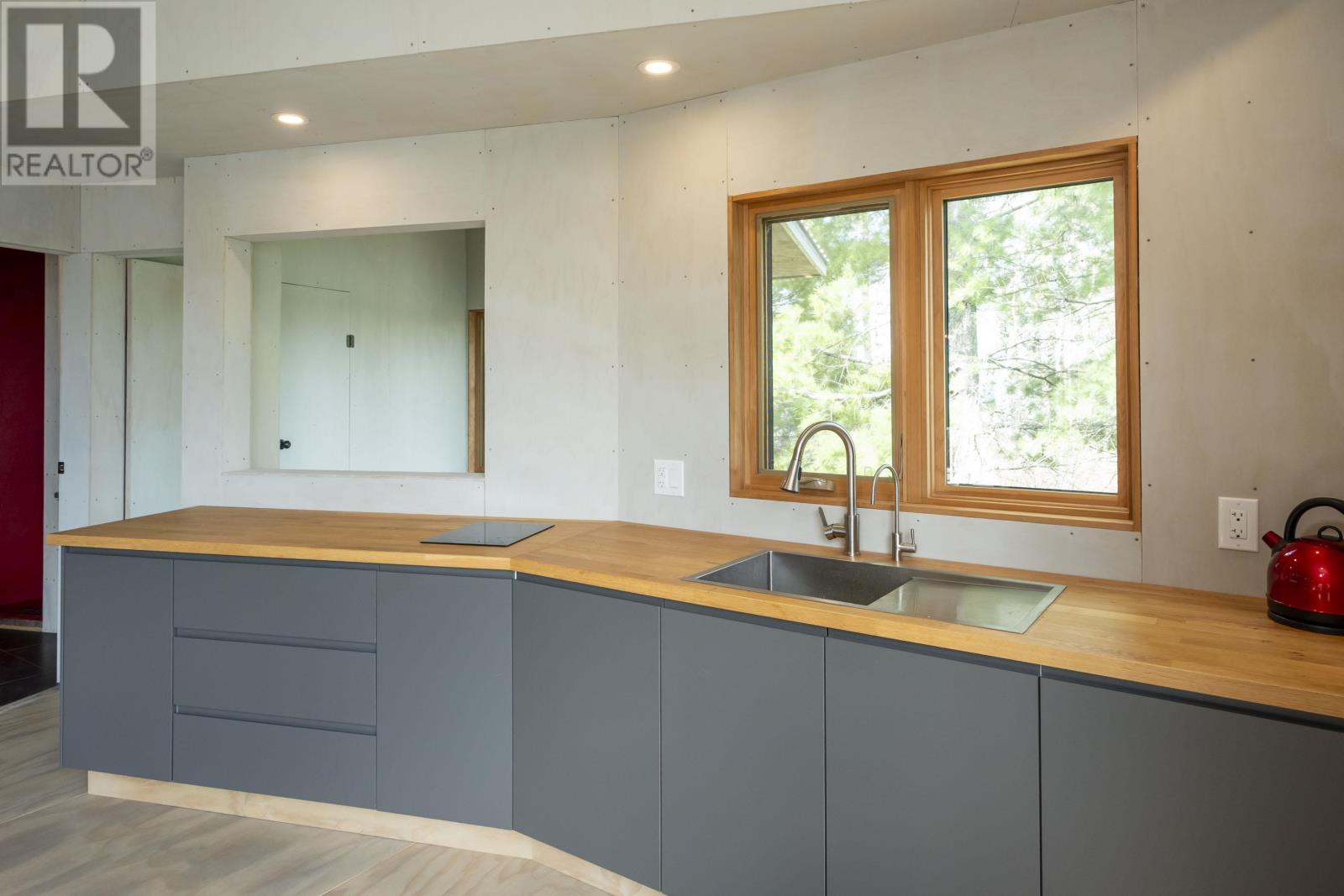 564 Hematite RD - 19