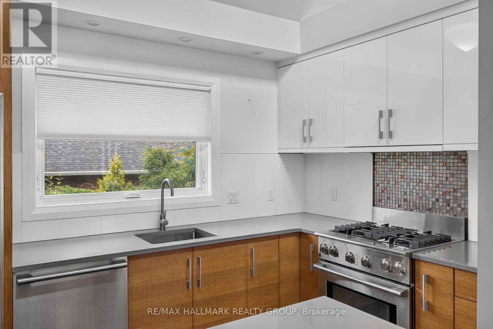 234 OLD IRVING PLACE - 10