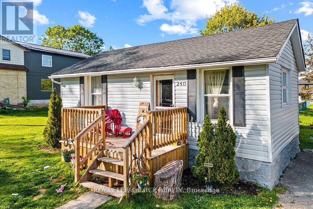 240 EGREMONT STREET N - 19