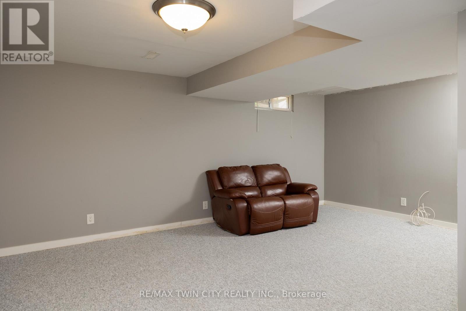 7 GRAYSTONE COURT - 15