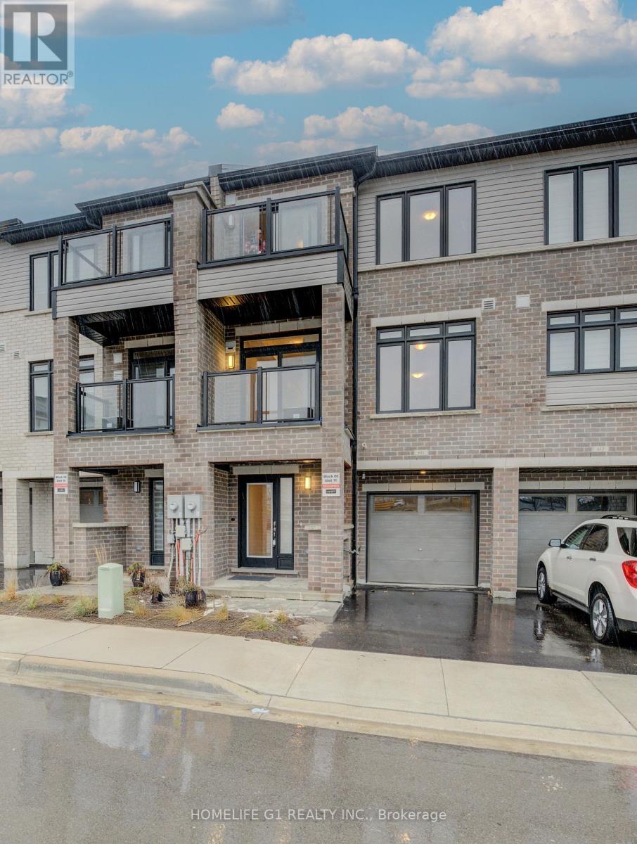 #611 585 COLBORNE STREET E - 2