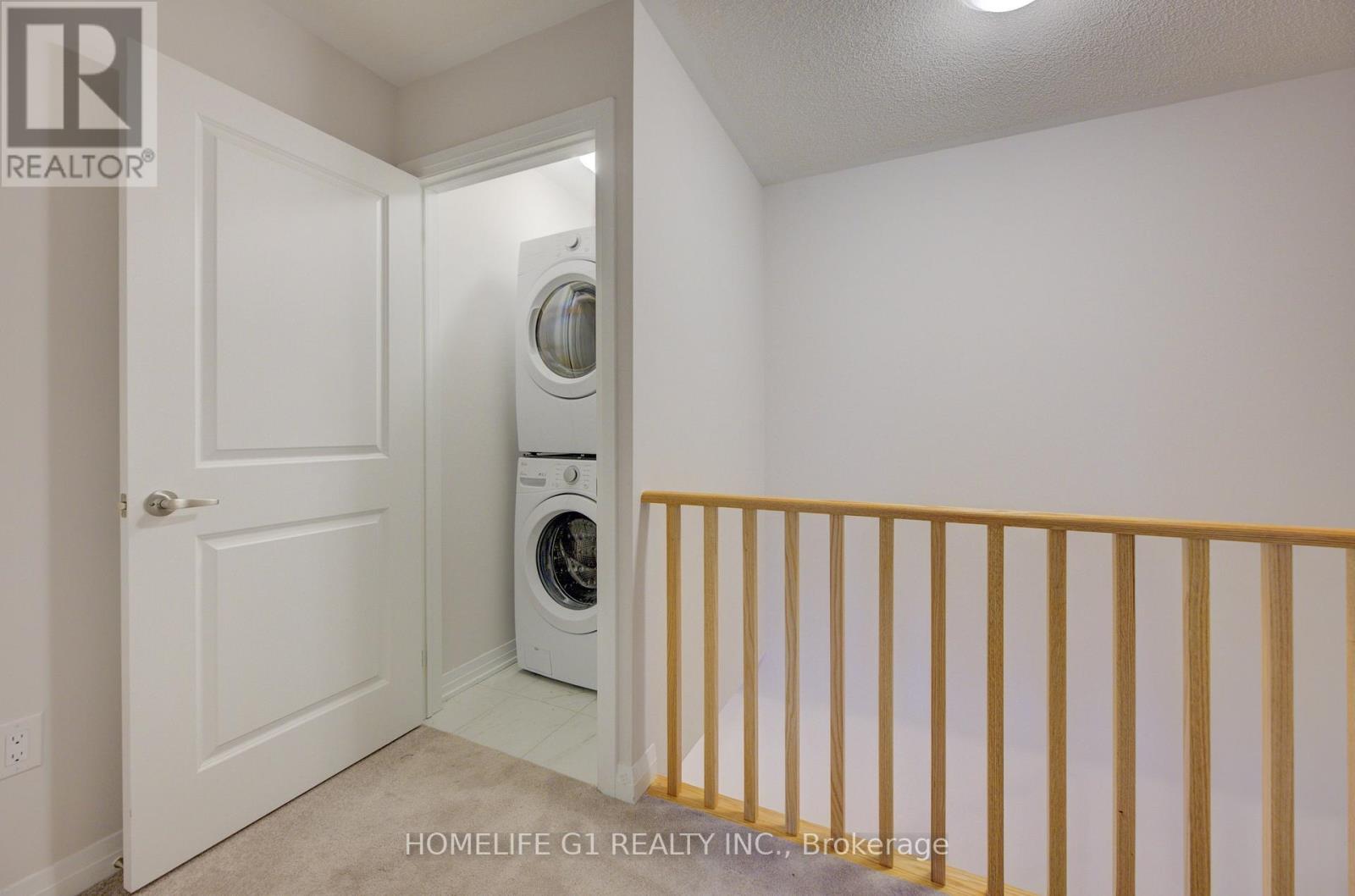 #611 585 COLBORNE STREET E - 25