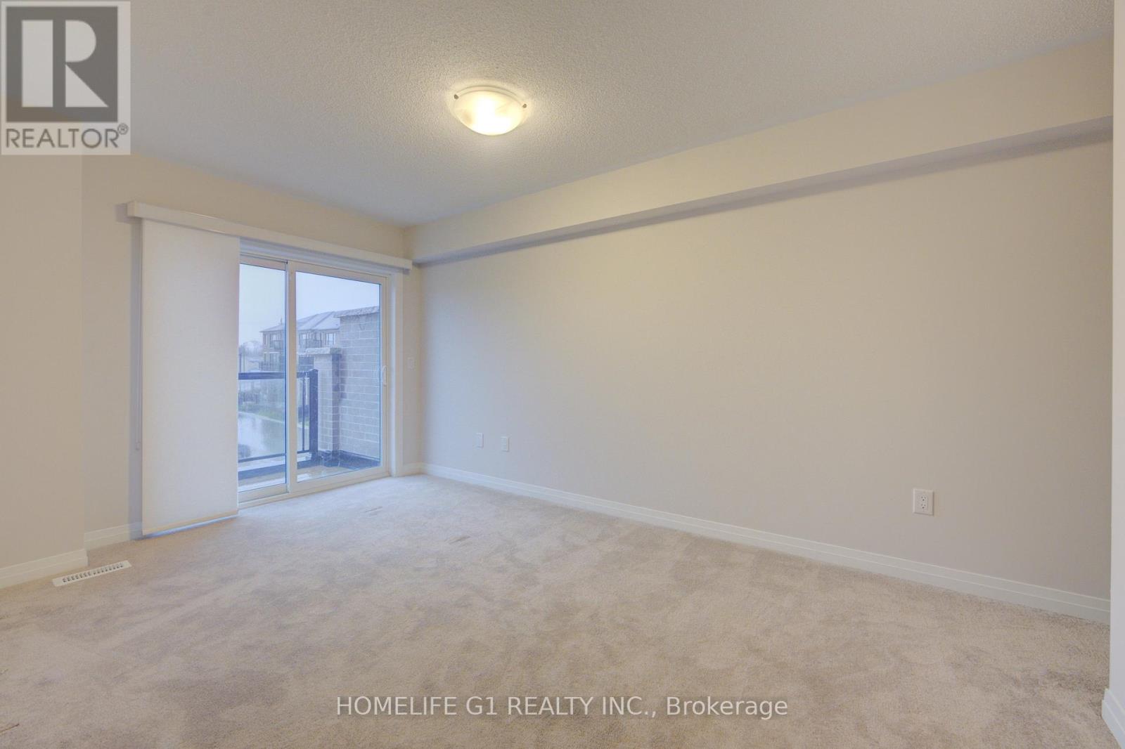 #611 585 COLBORNE STREET E - 30