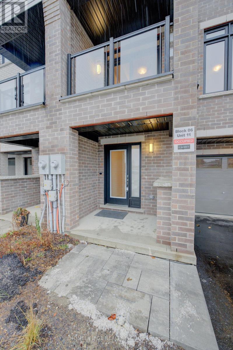 #611 585 COLBORNE STREET E - 6