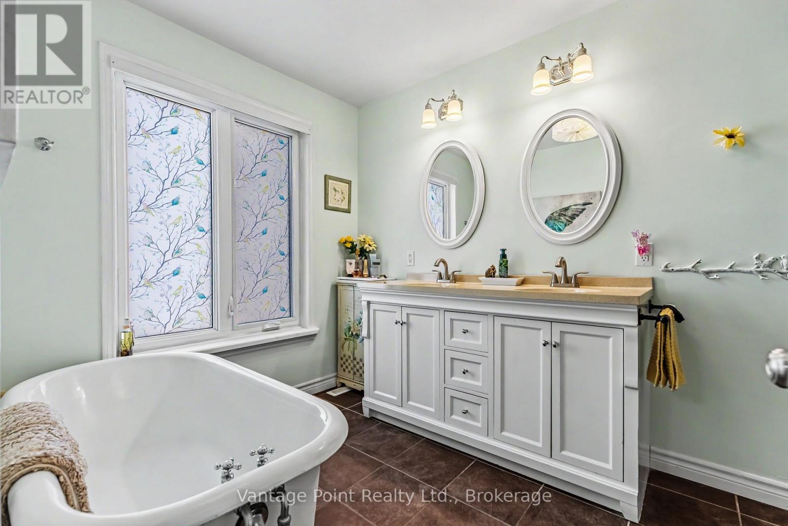 113 GLENWOOD PLACE - 26