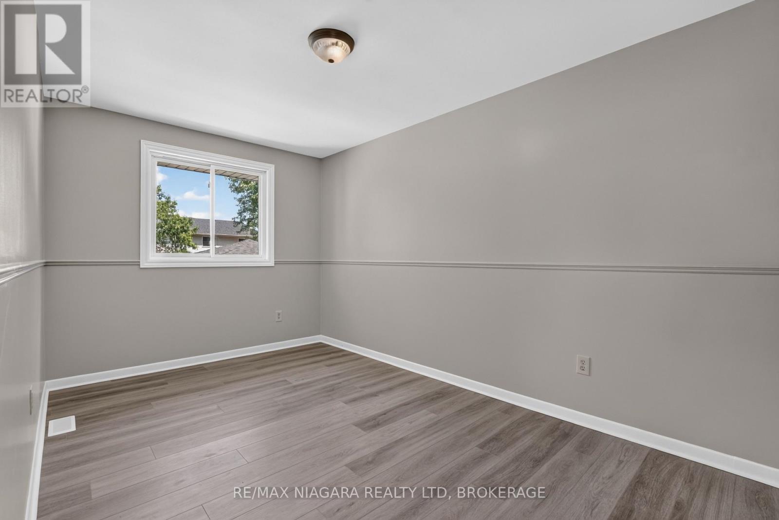 4074 BROOKDALE DRIVE - Image 14