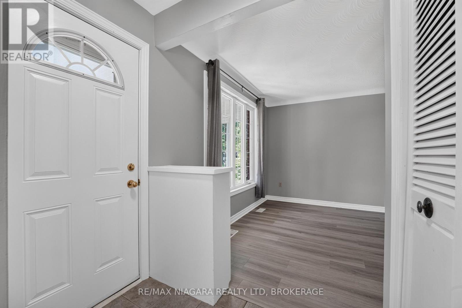 4074 BROOKDALE DRIVE - Image 4