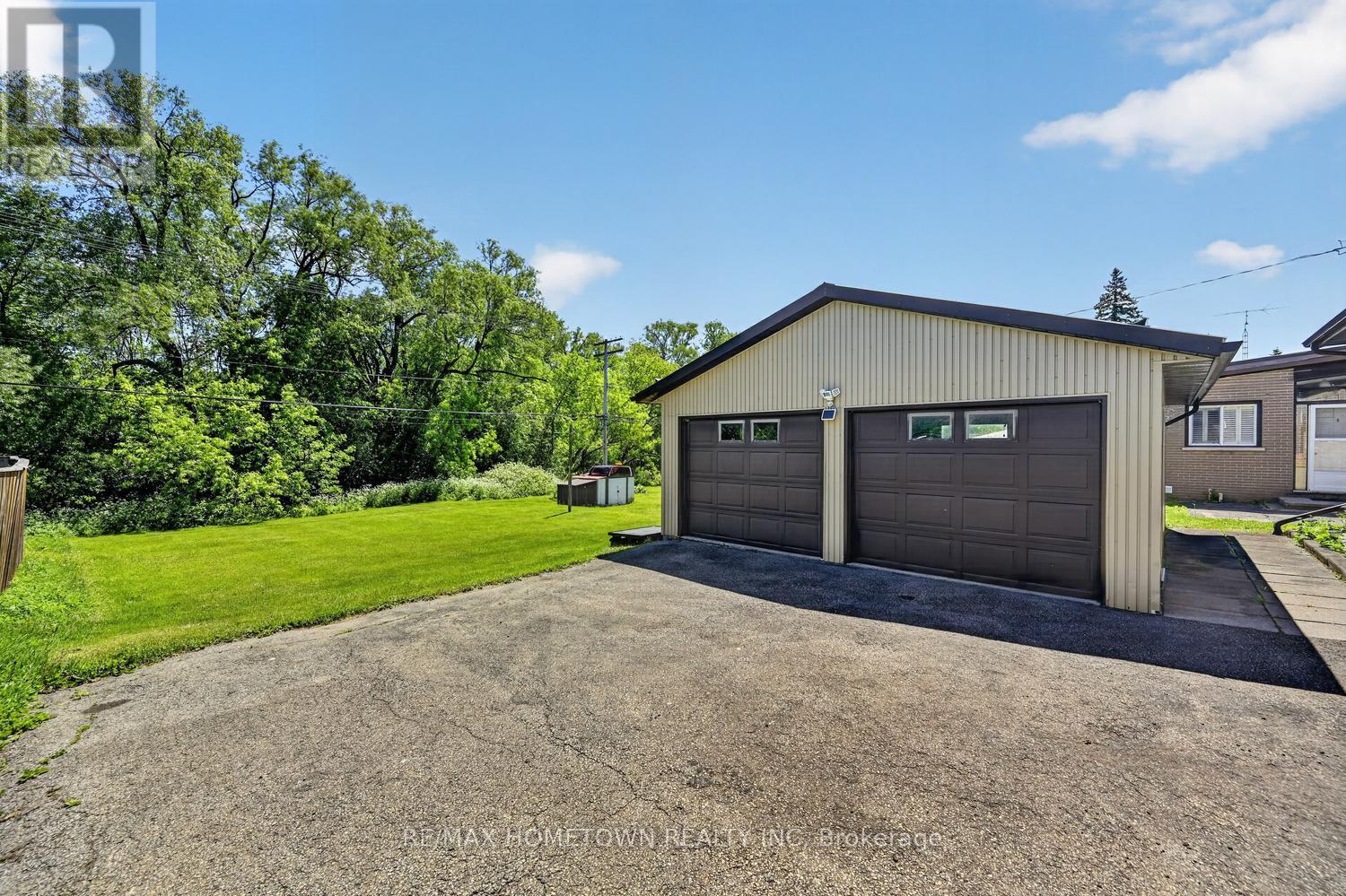 189 REYNOLDS DRIVE - 30
