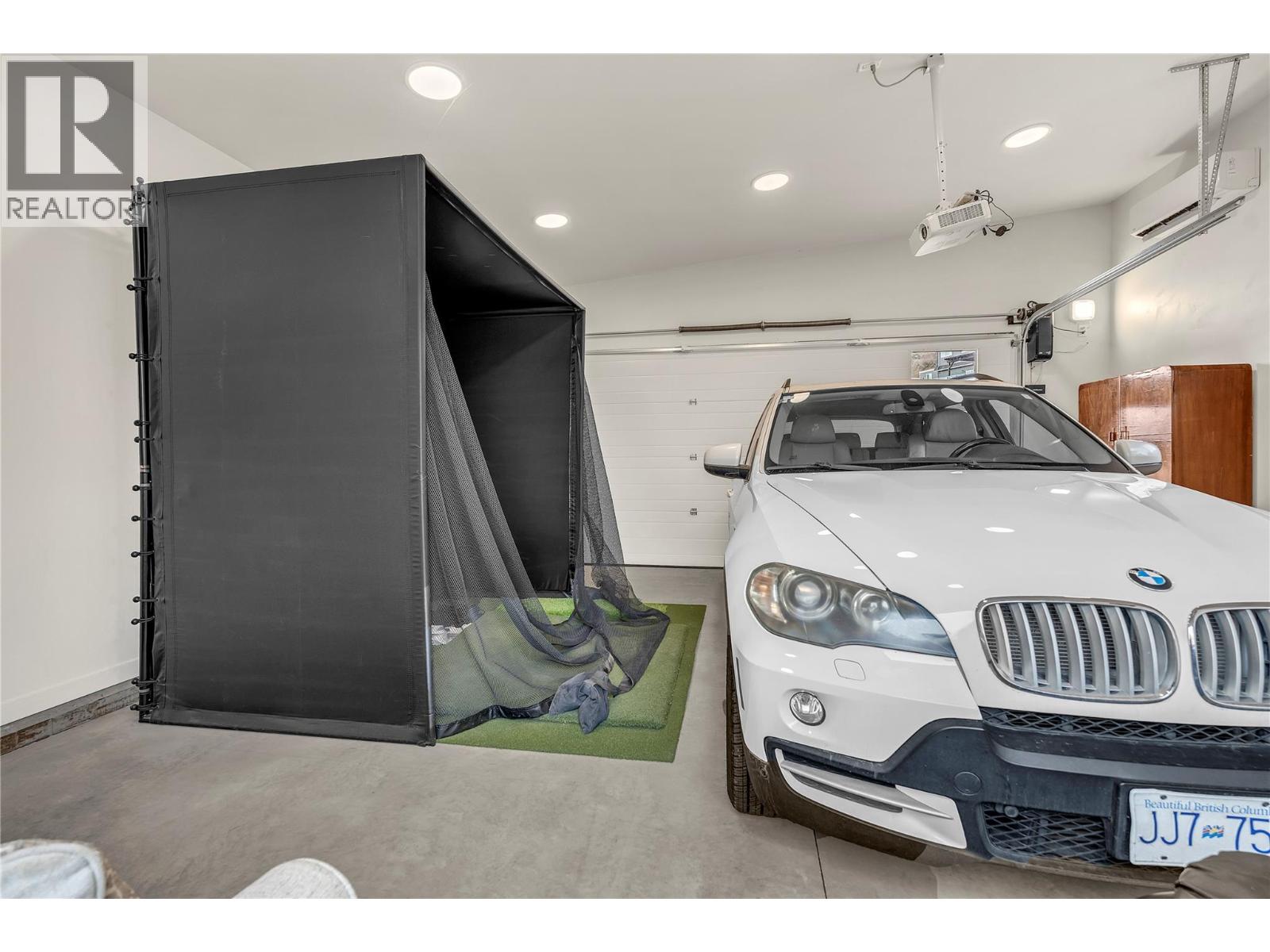 5100 Wilson Road - 56