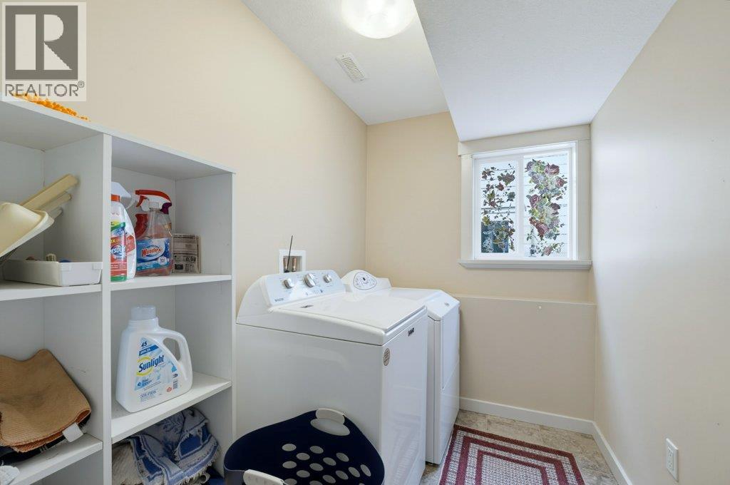 1080 23 Avenue SW, Salmon Arm