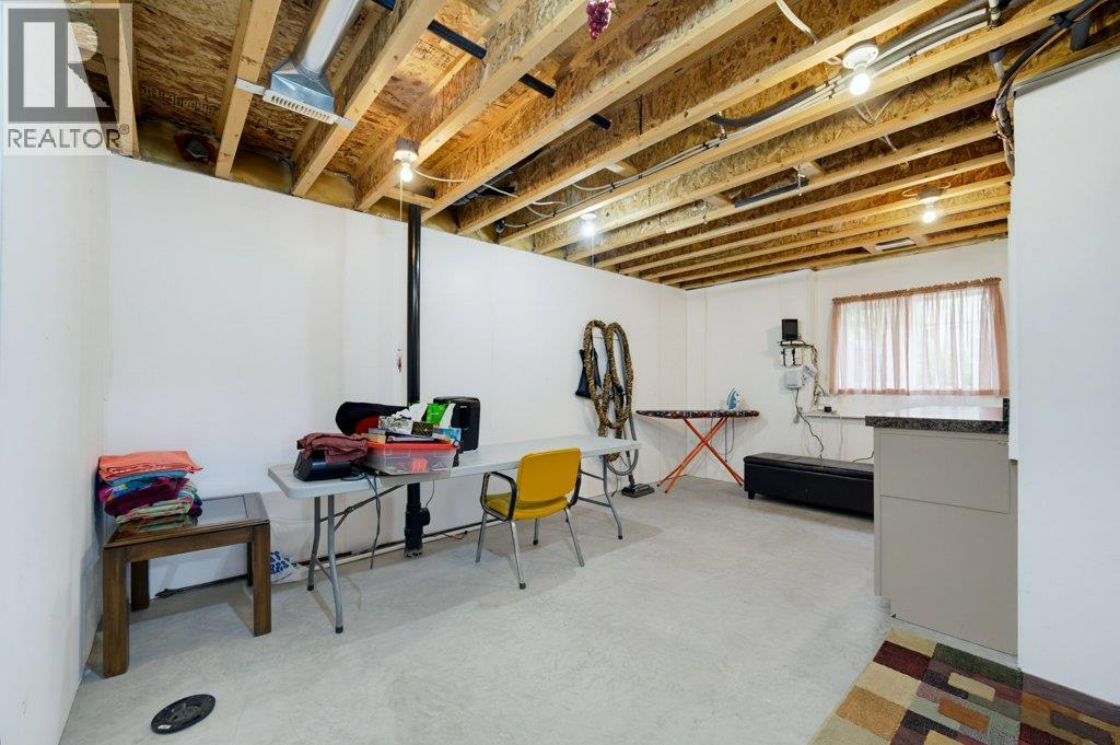 1080 23 Avenue SW, Salmon Arm