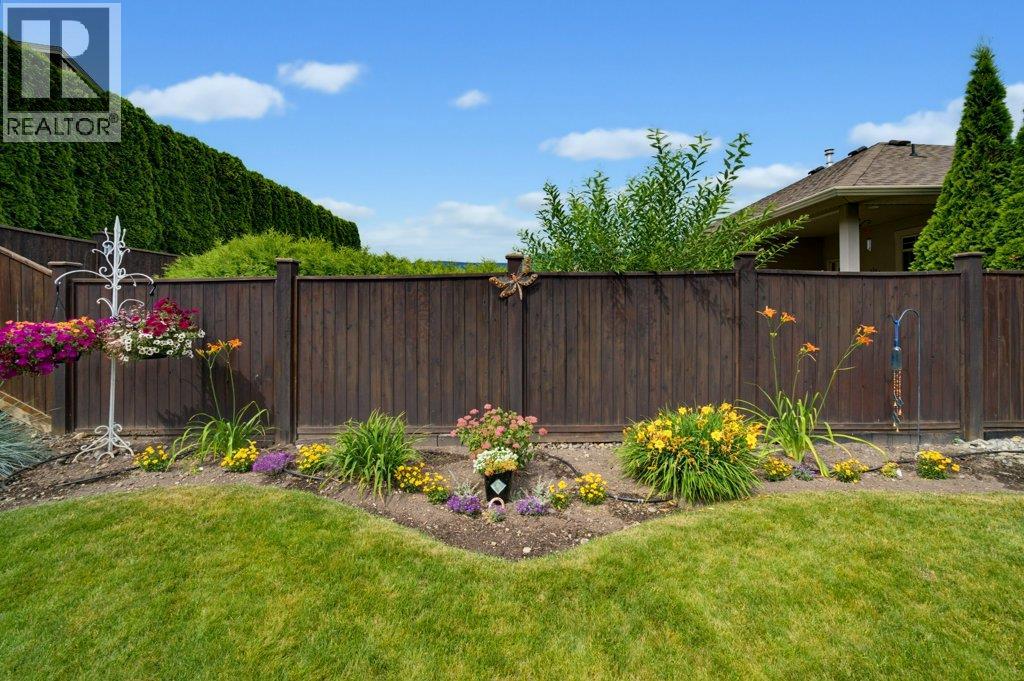1080 23 Avenue SW, Salmon Arm