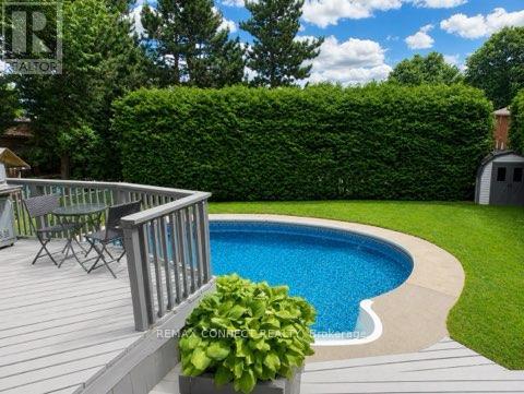 27 RADFORD CRESCENT - 12