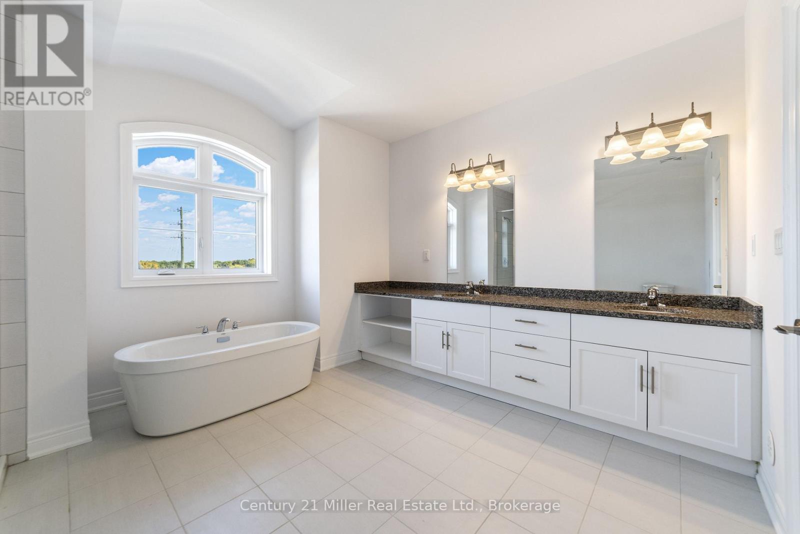 #43 2140 TRAFALGAR ROAD - 35