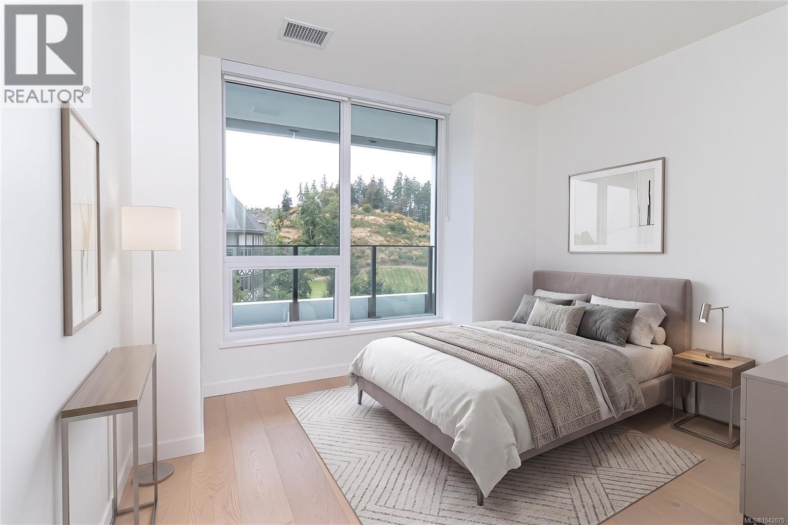 #903 2000 Hannington Rd - 9