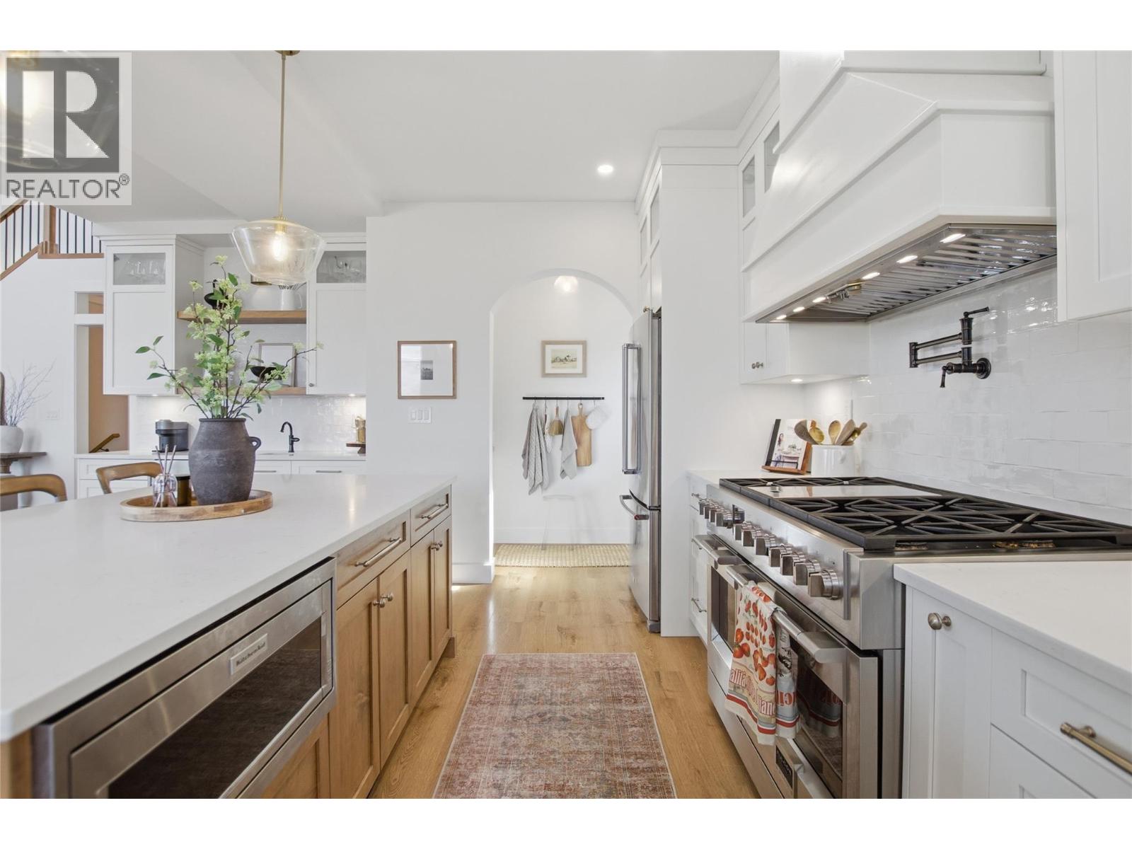 1688 Balsam Place - 19