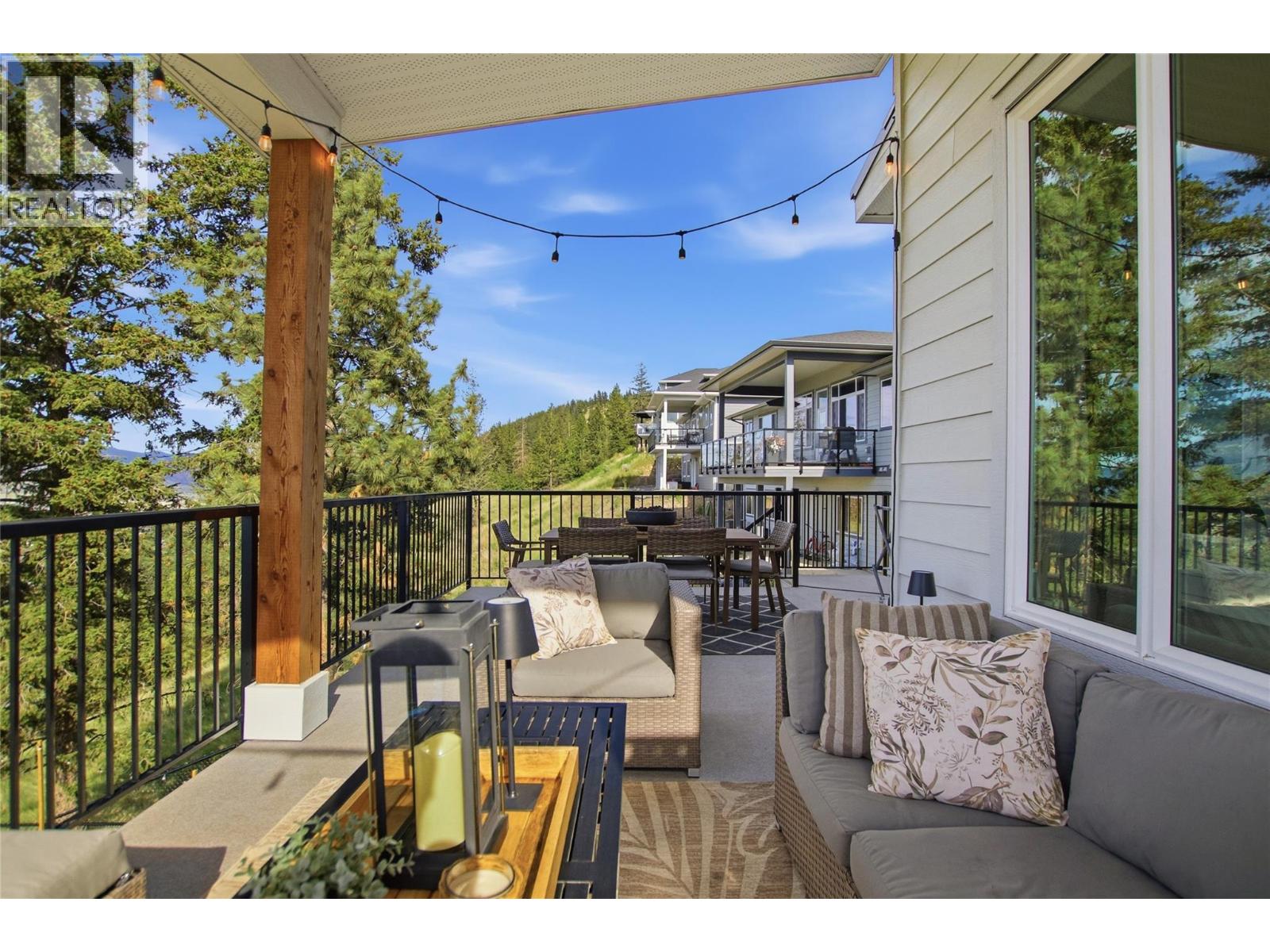 1688 Balsam Place - 35