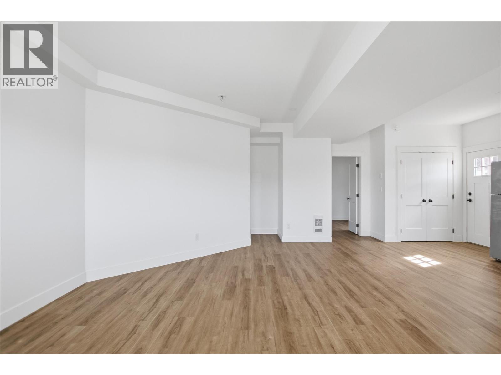 1688 Balsam Place - 63
