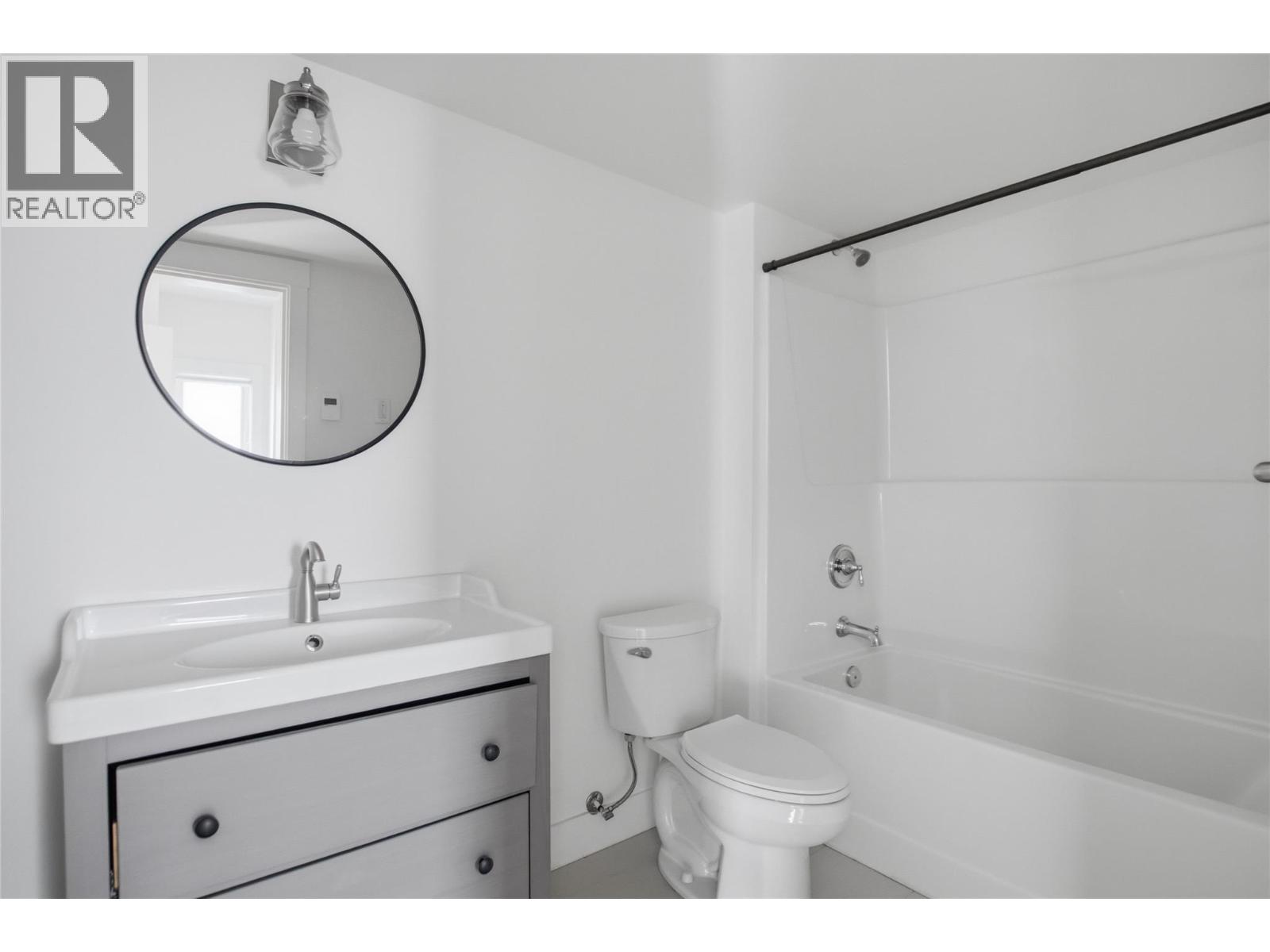 1688 Balsam Place - 66