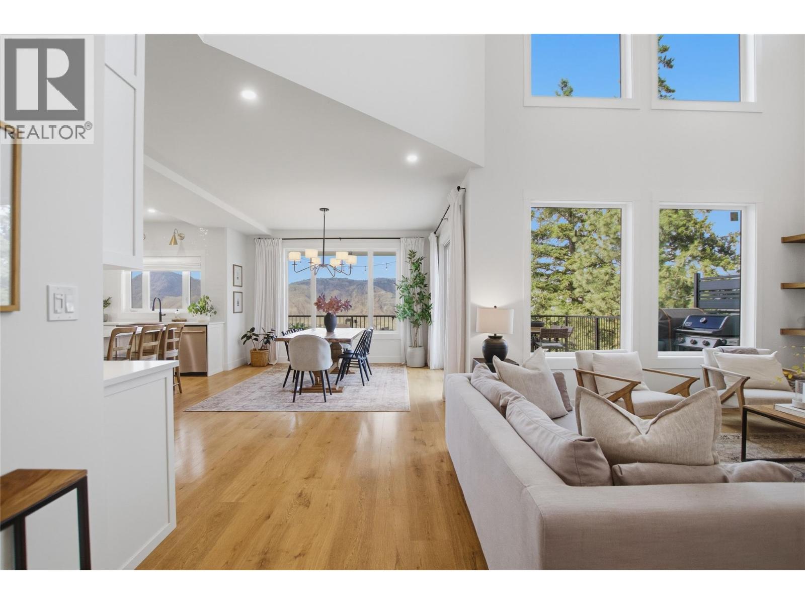 1688 Balsam Place - 8