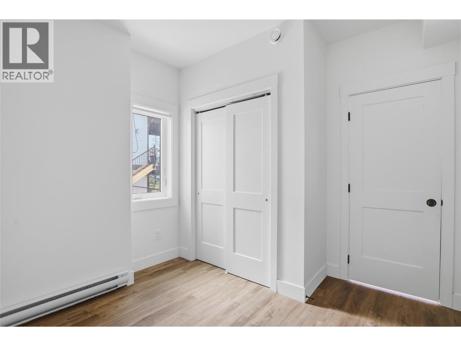1688 Balsam Place - 64