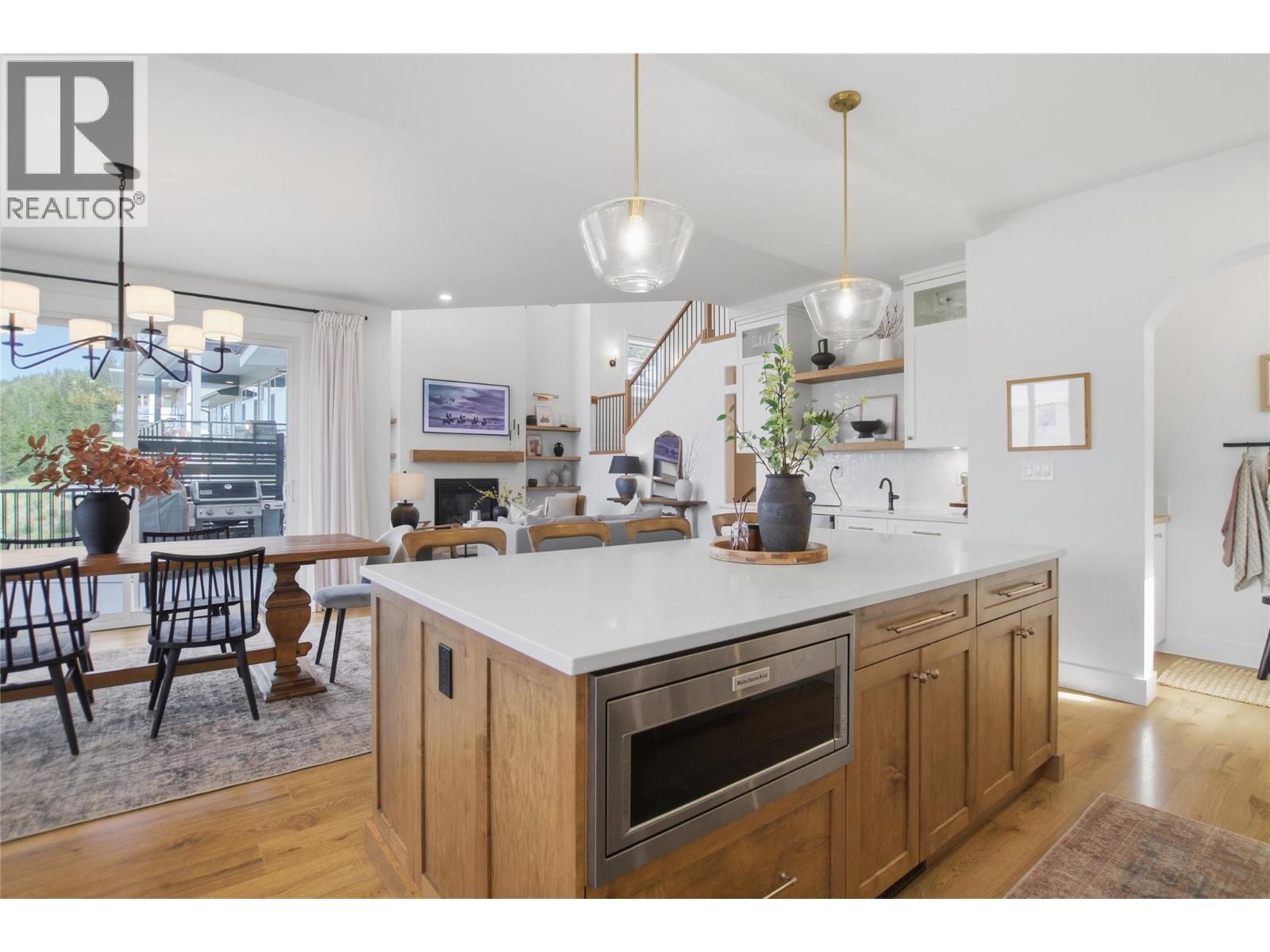 1688 Balsam Place - 17