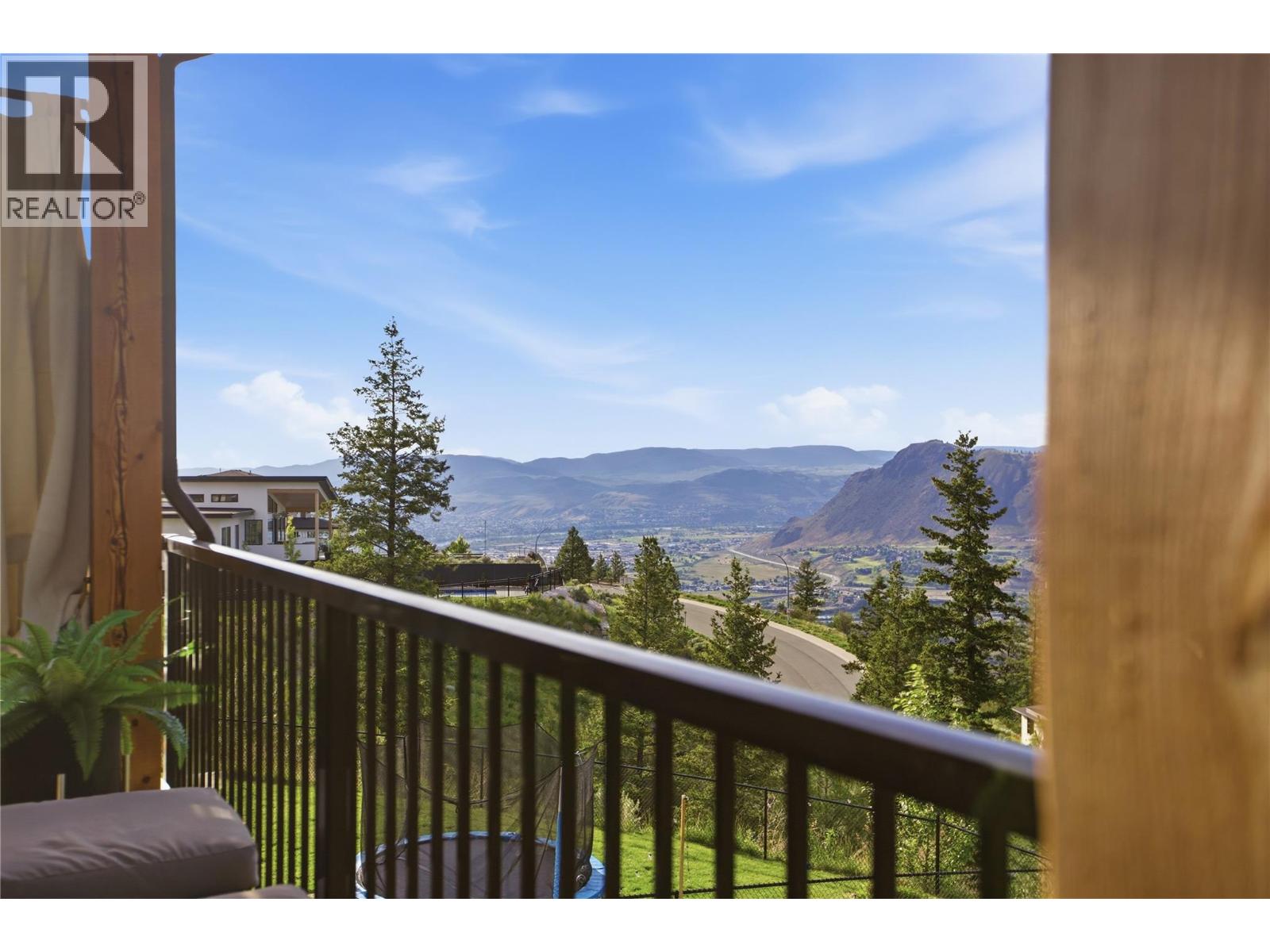 1688 Balsam Place - 33