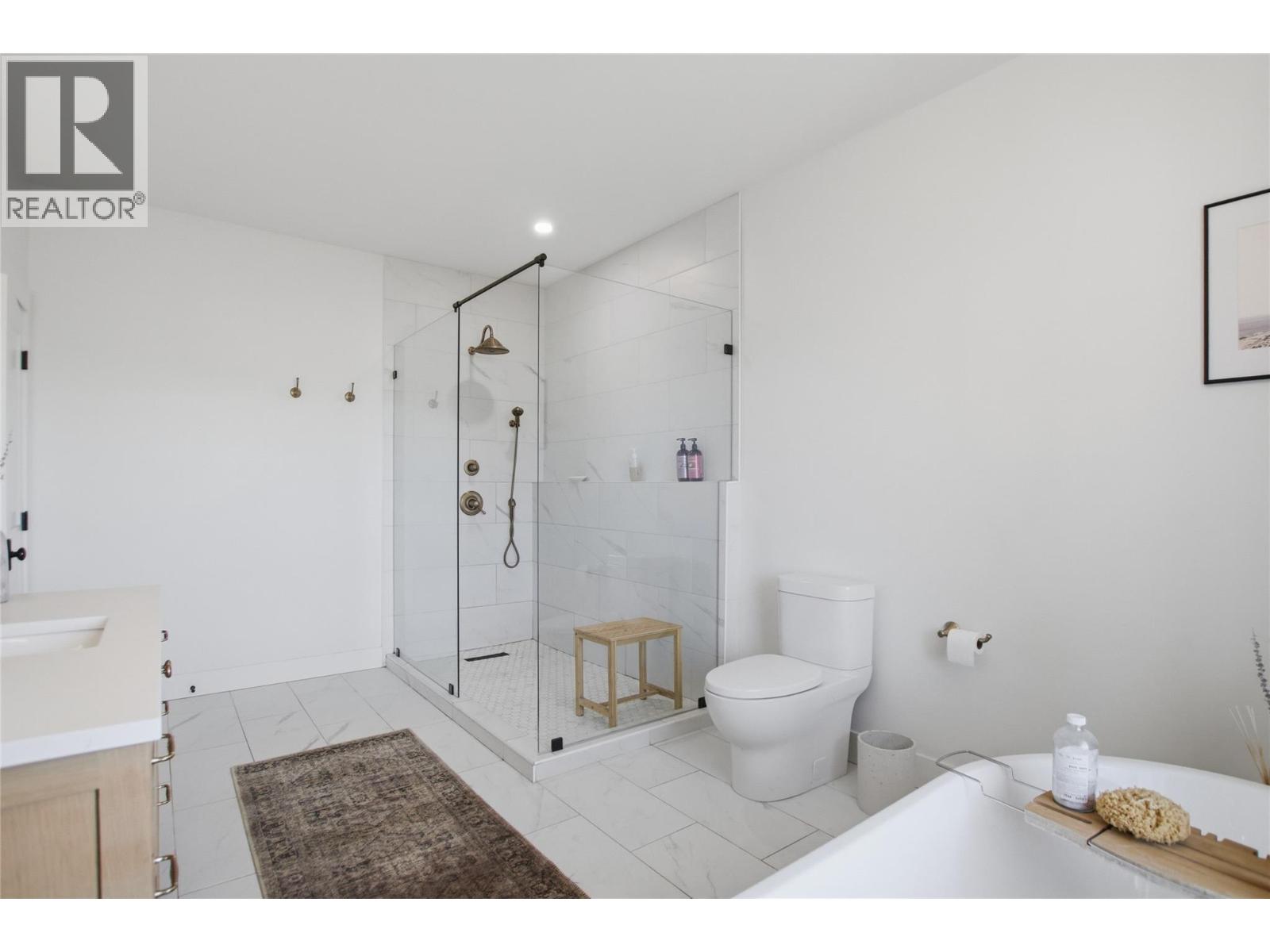 1688 Balsam Place - 43