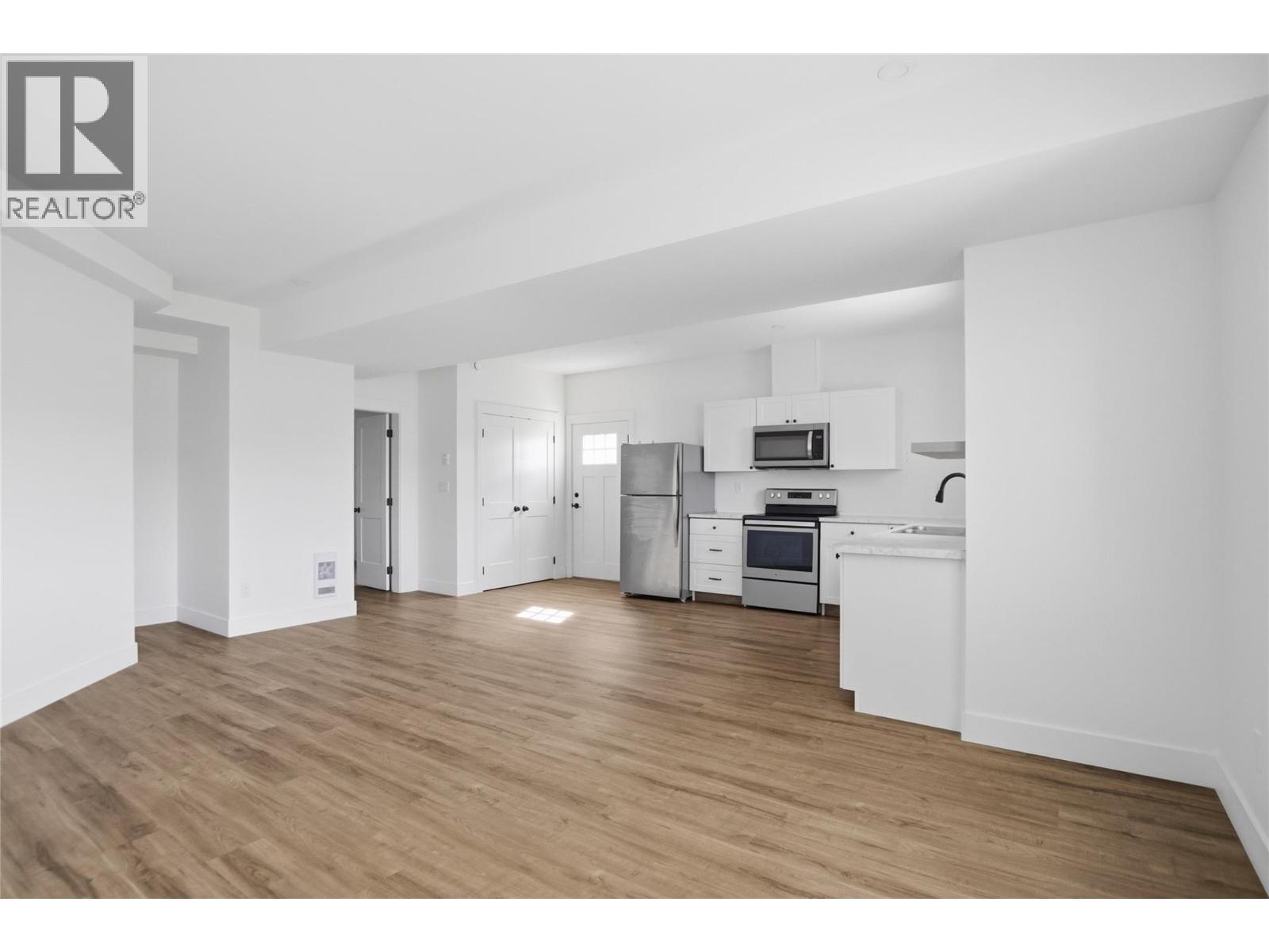 1688 Balsam Place - 61
