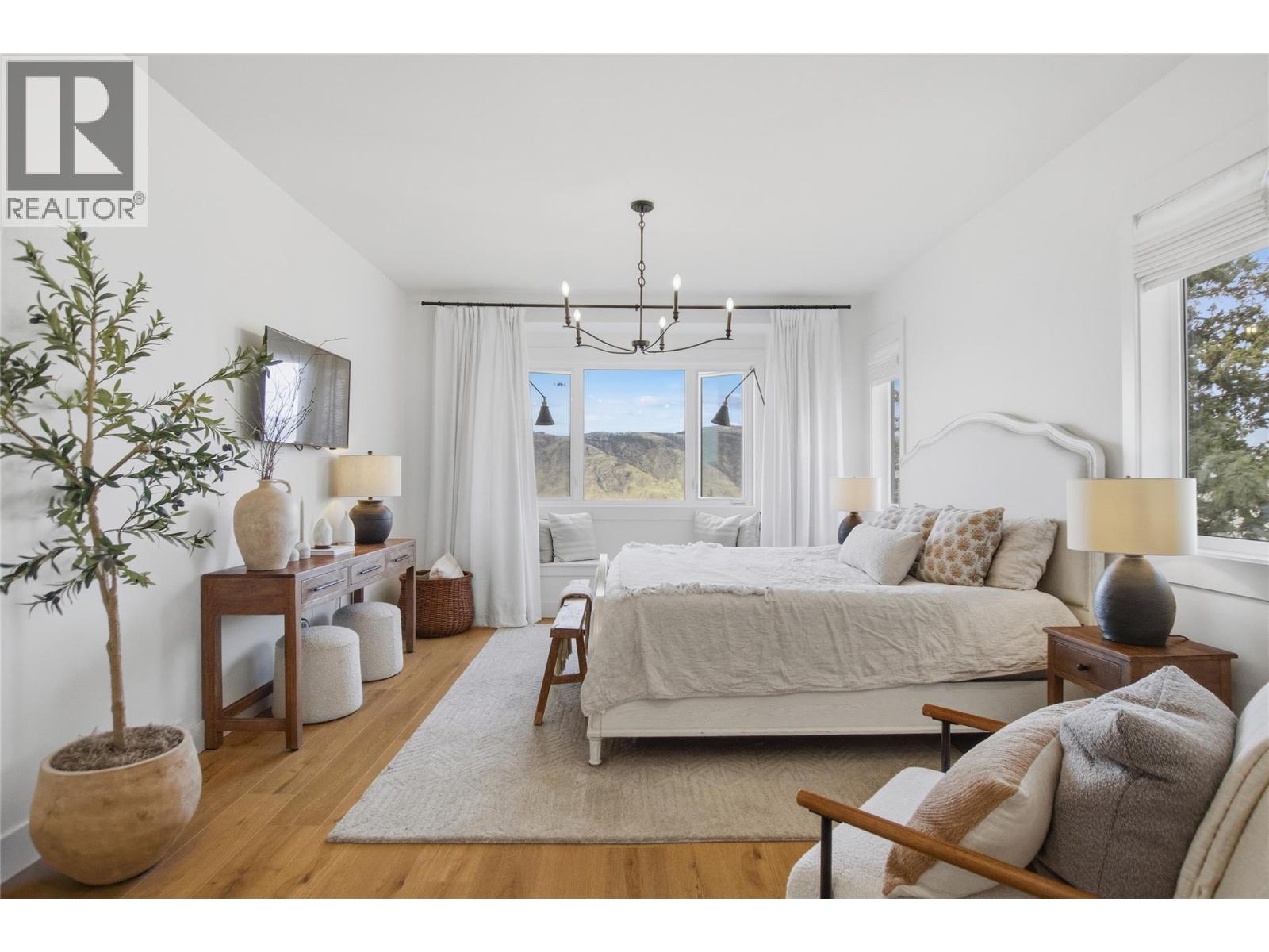 1688 Balsam Place - 38