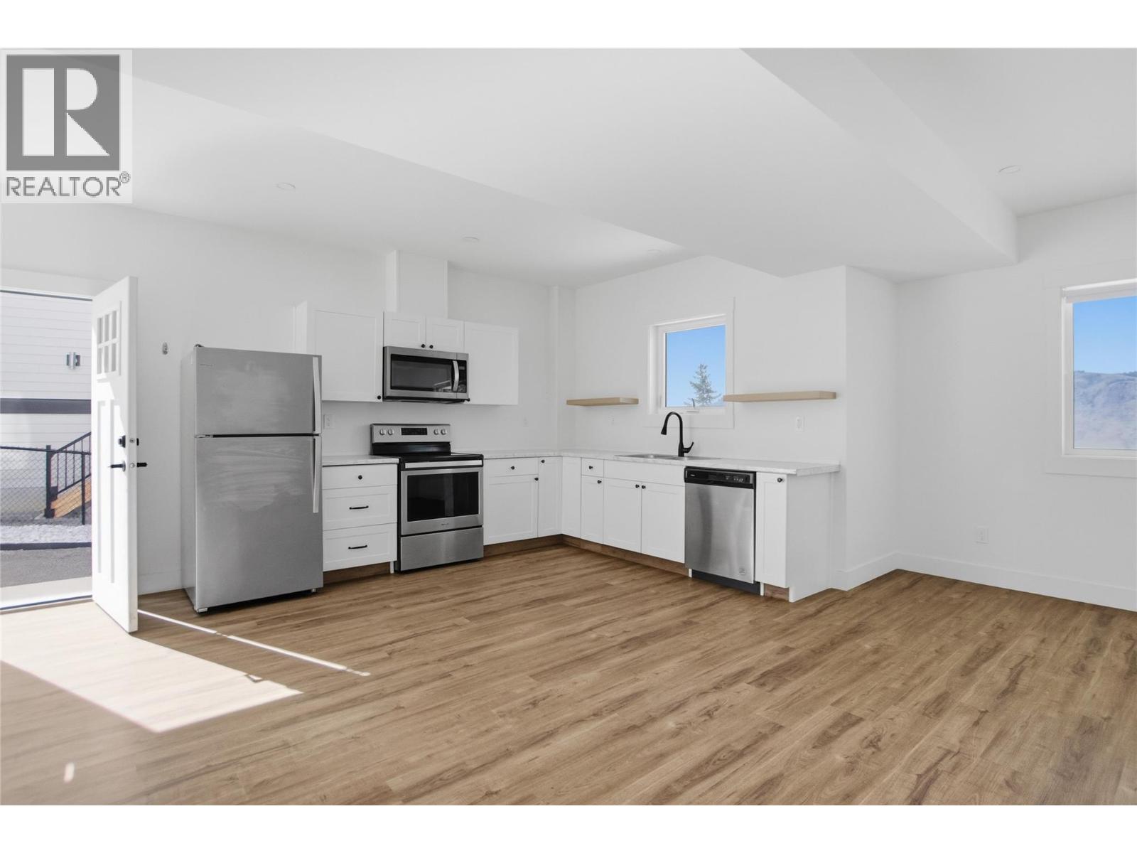 1688 Balsam Place - 60