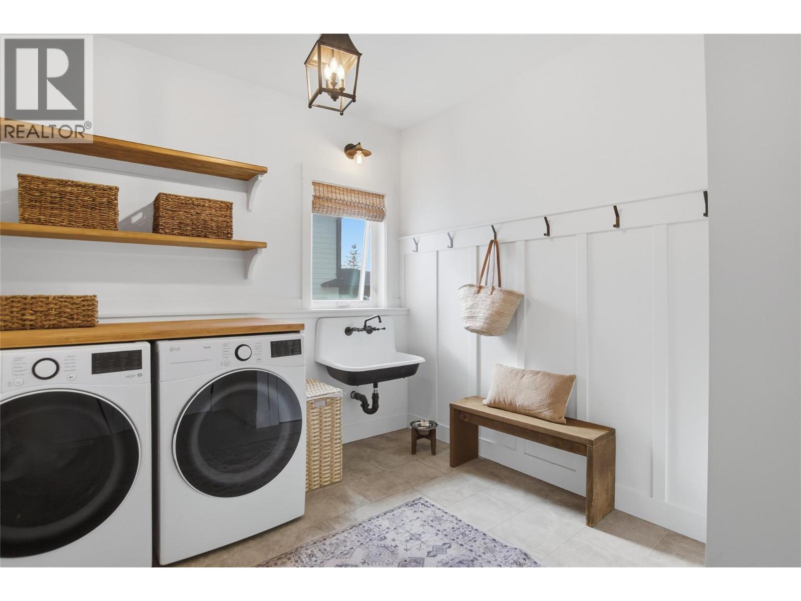 1688 Balsam Place - 28
