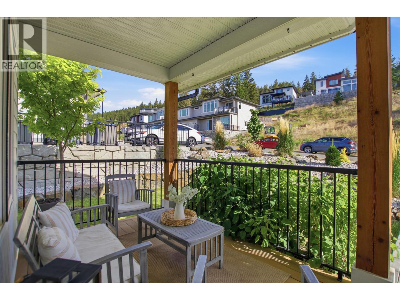 1688 Balsam Place - 6