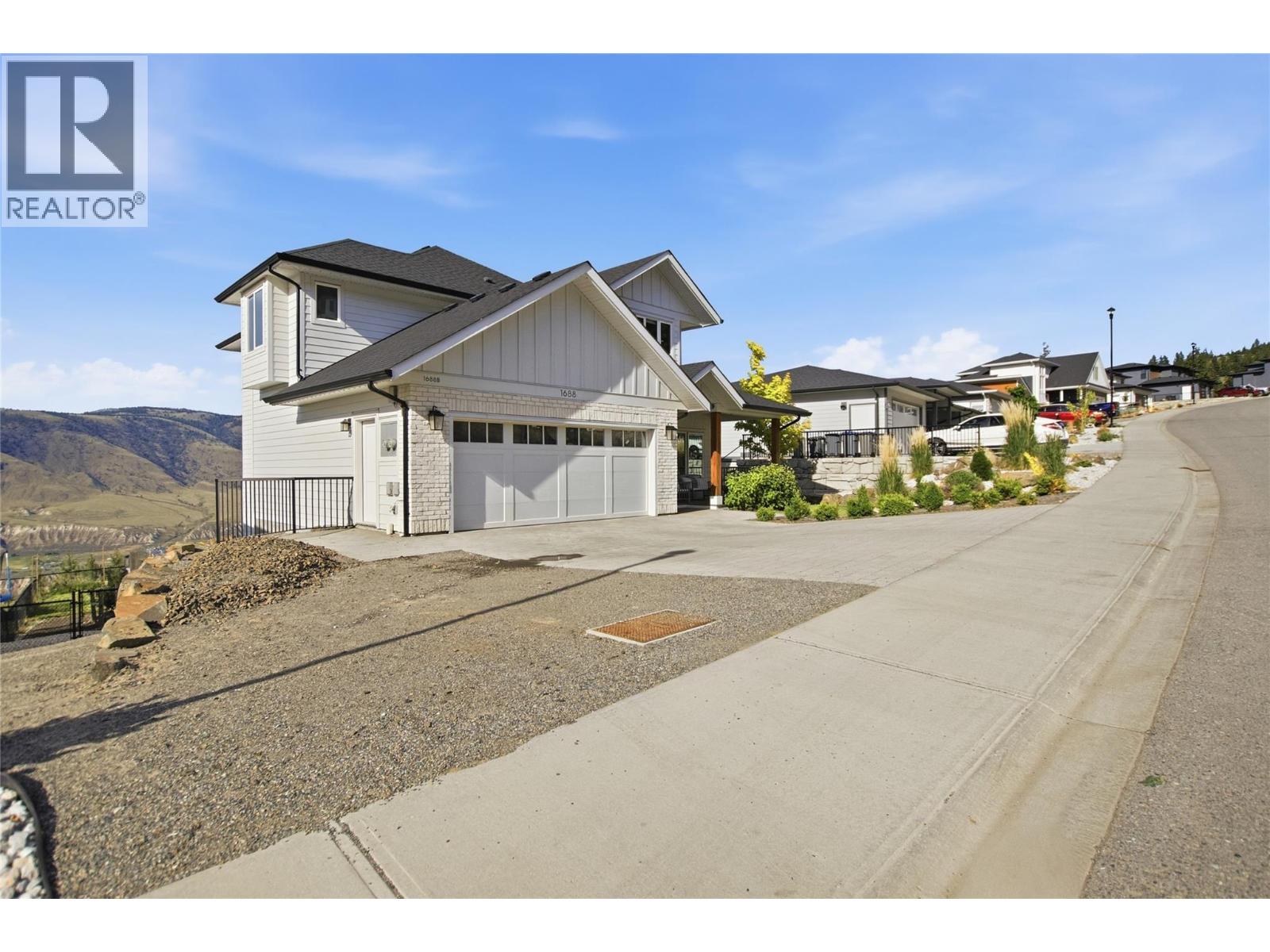 1688 Balsam Place - 69