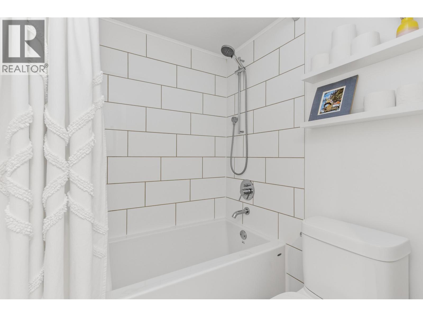 304 40140 WILLOW CRESCENT, Squamish