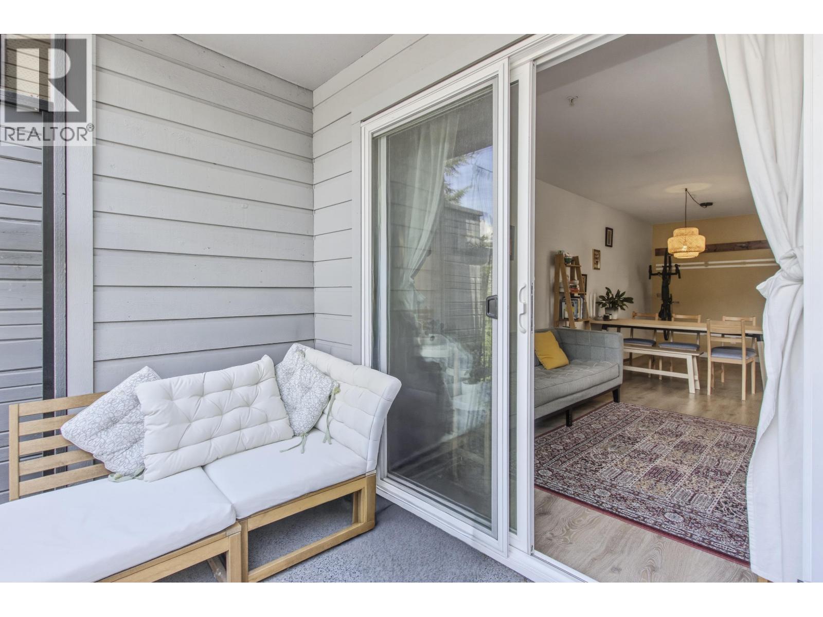 304 40140 WILLOW CRESCENT, Squamish