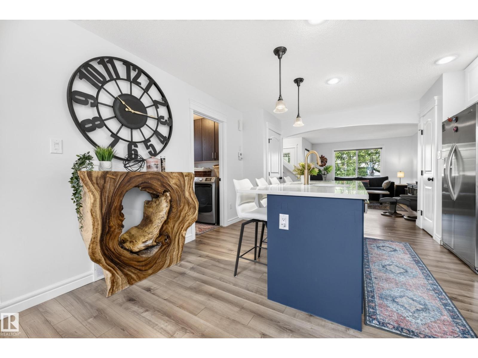 4264 SUMMERLAND DR — photo 17