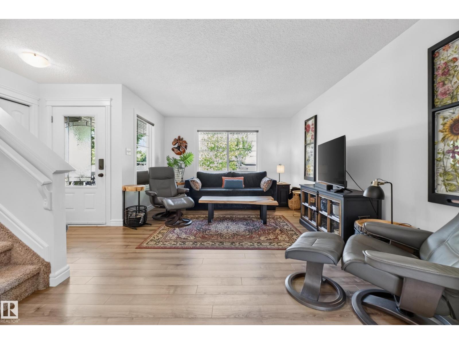 4264 SUMMERLAND DR — photo 22
