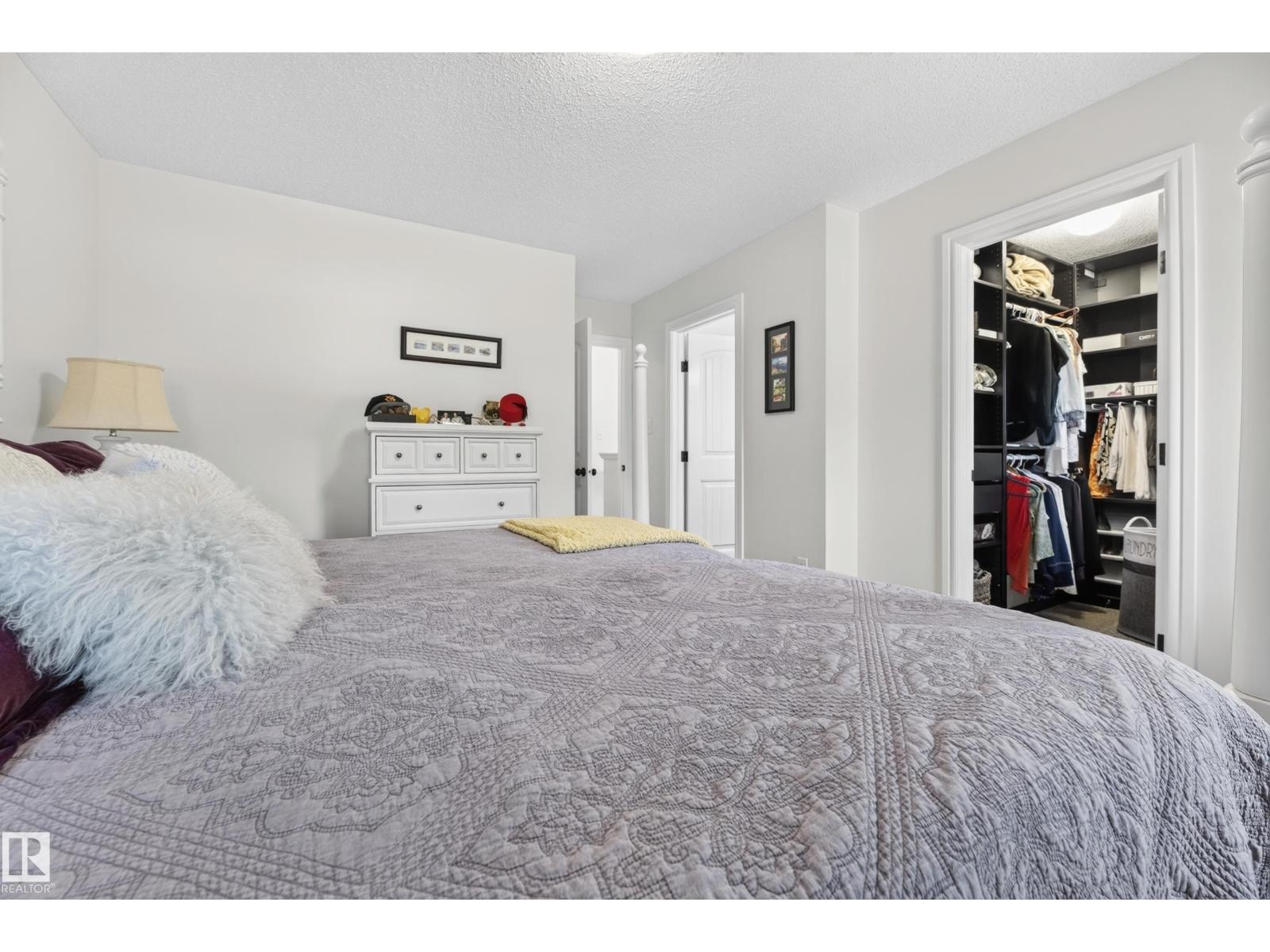 4264 SUMMERLAND DR — photo 26