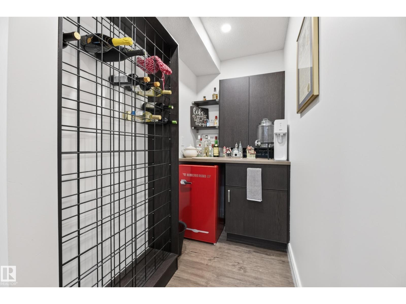 4264 SUMMERLAND DR — photo 36
