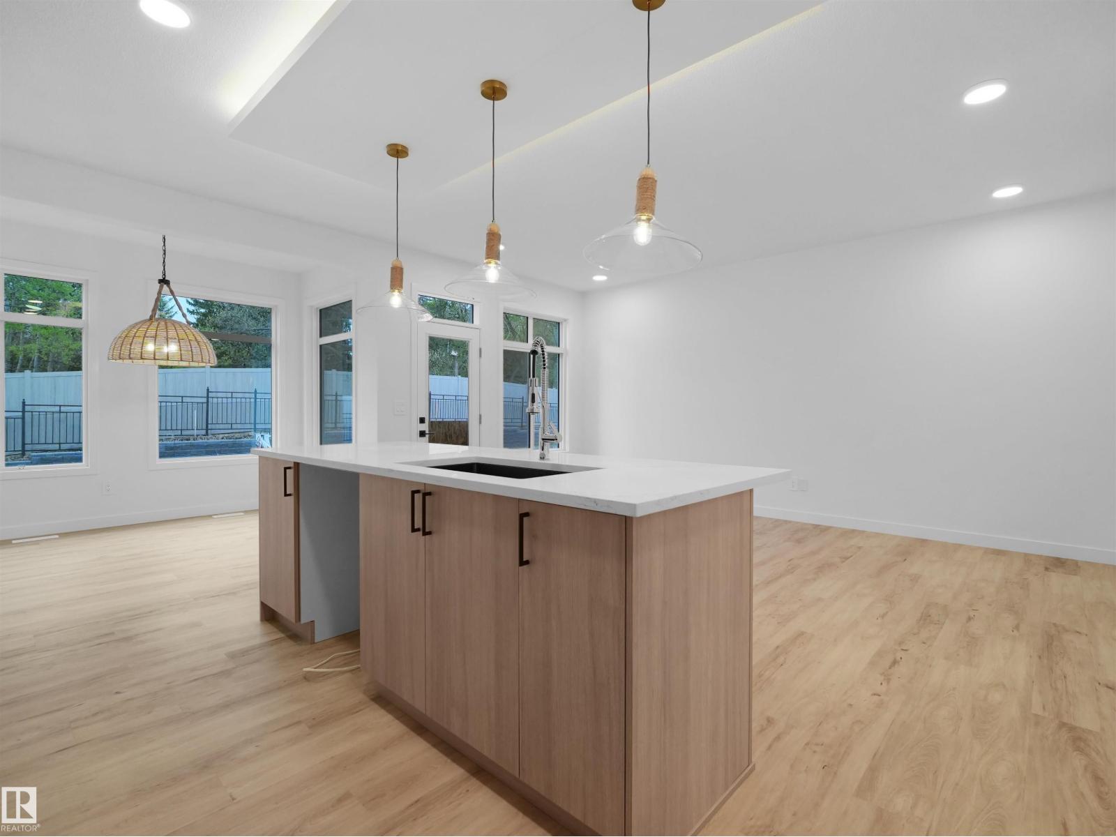 4116 208 ST NW - 15