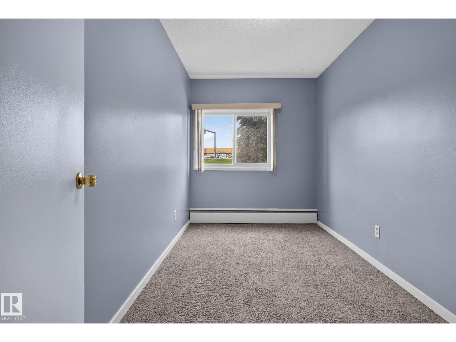 #401 2908 116A AV NW - 16