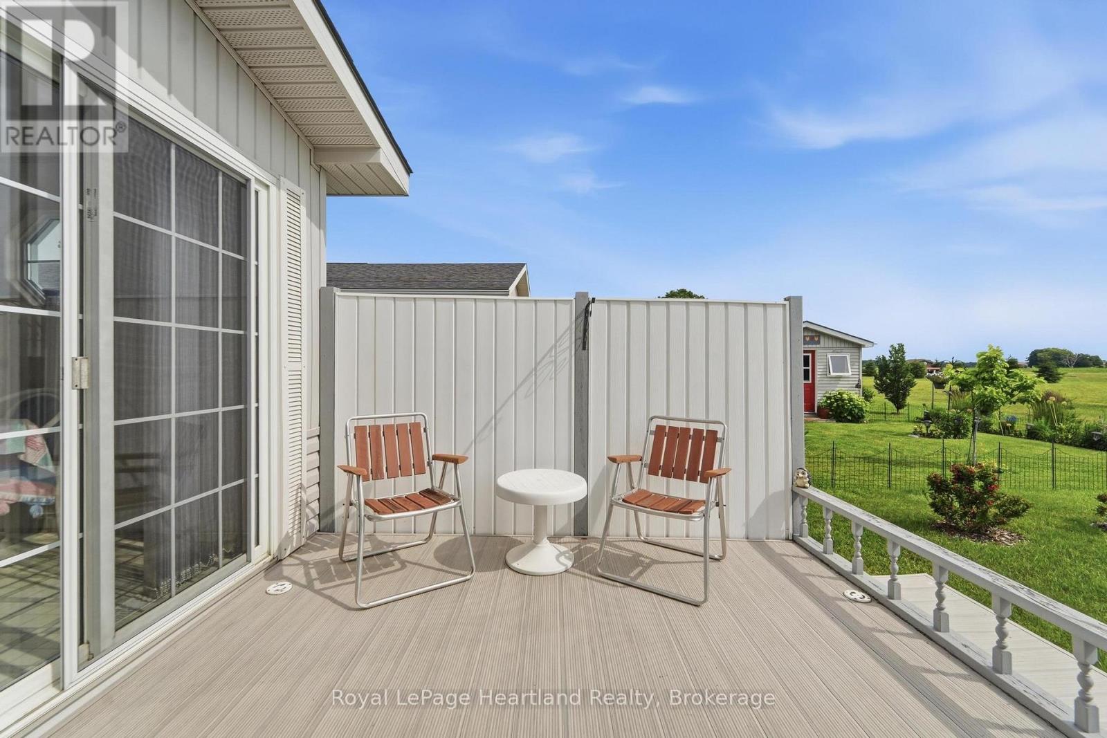 40 ALGONQUIN LANE - 27