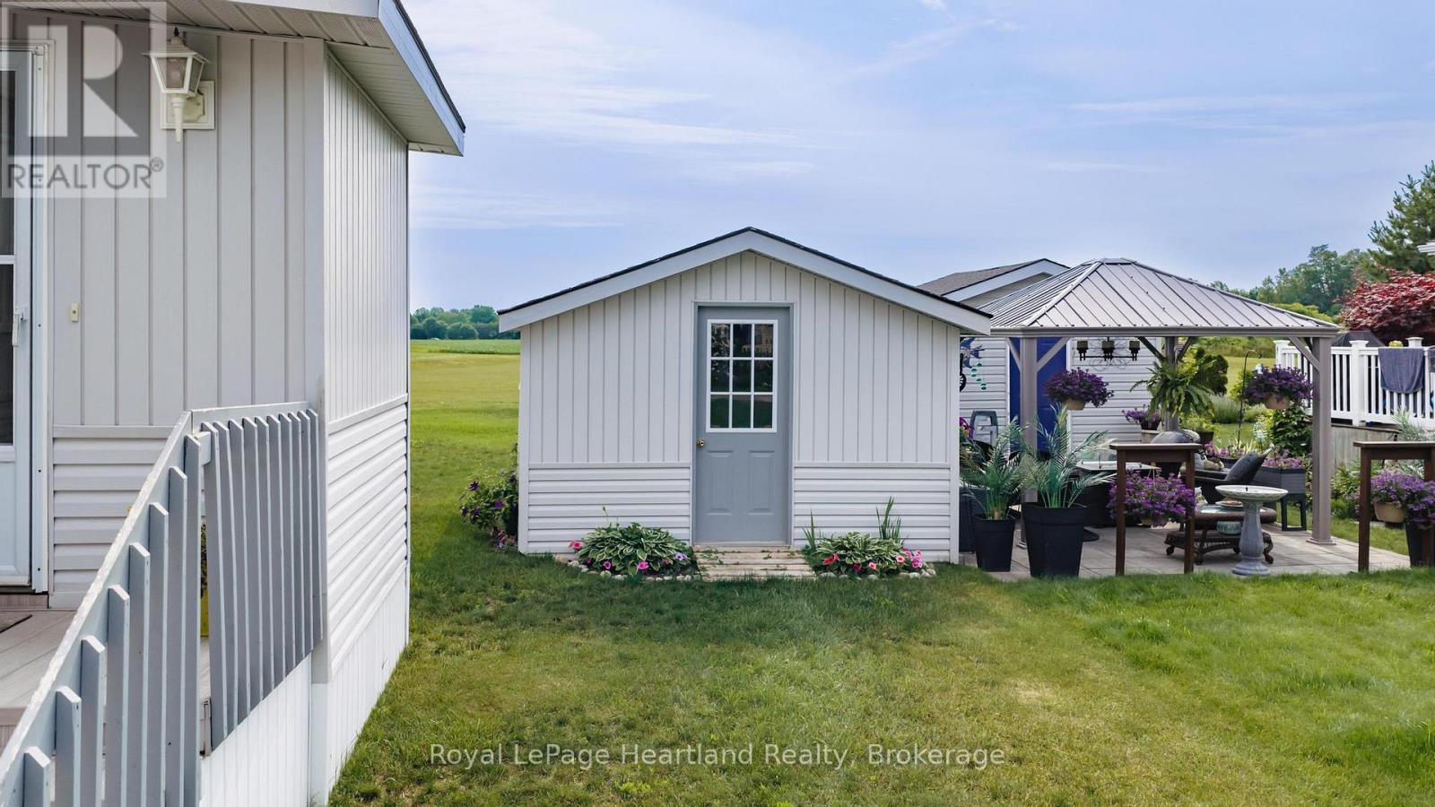 40 ALGONQUIN LANE - 33