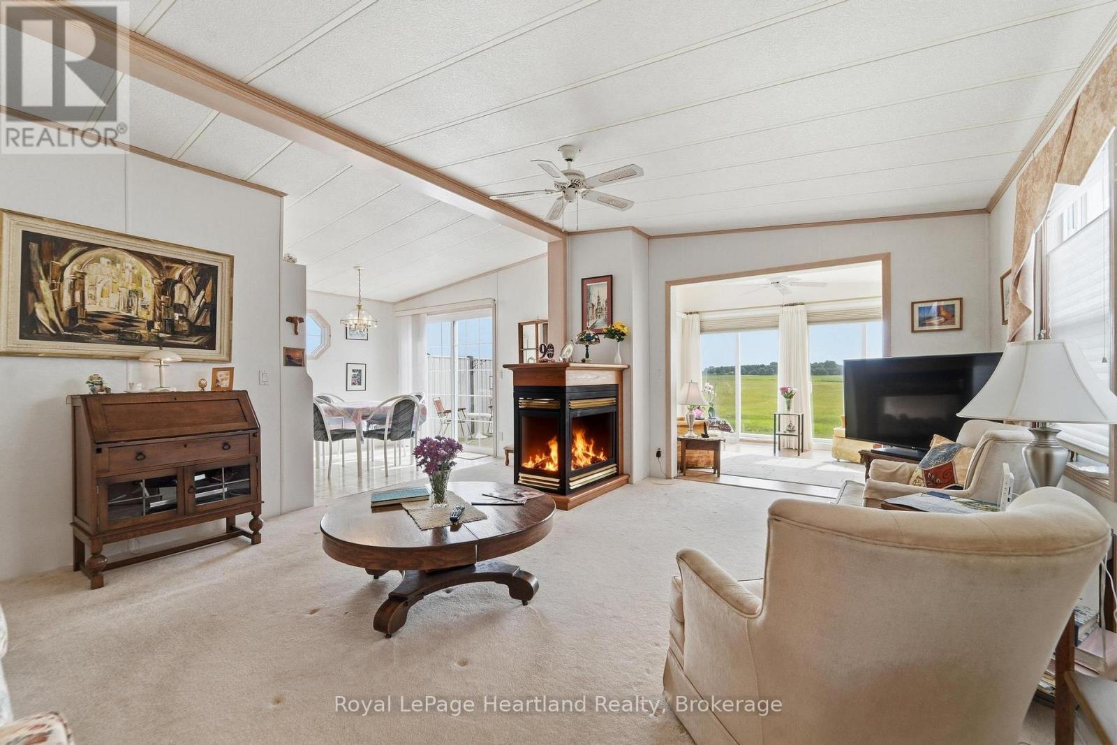 40 ALGONQUIN LANE - 5