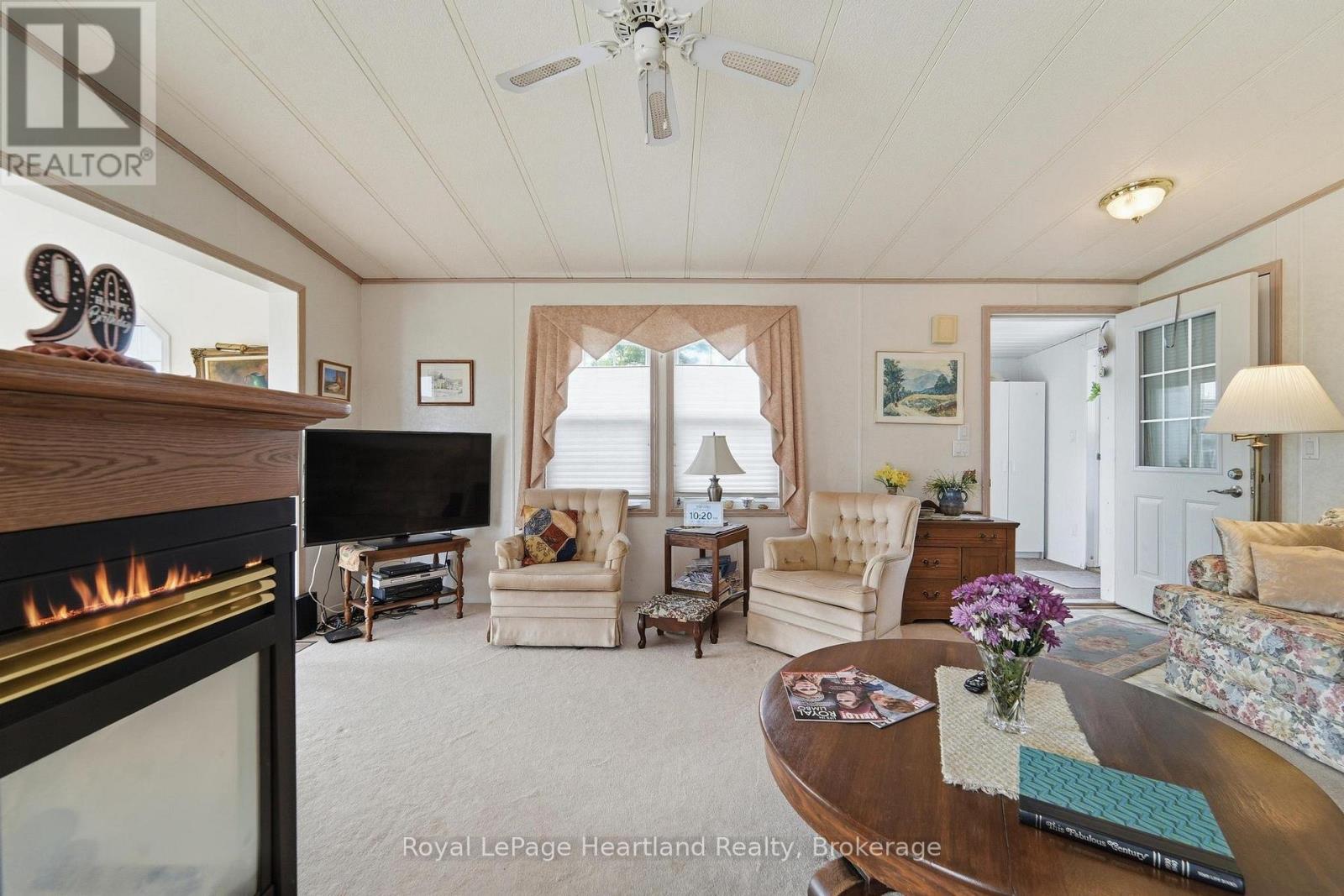40 ALGONQUIN LANE - 7
