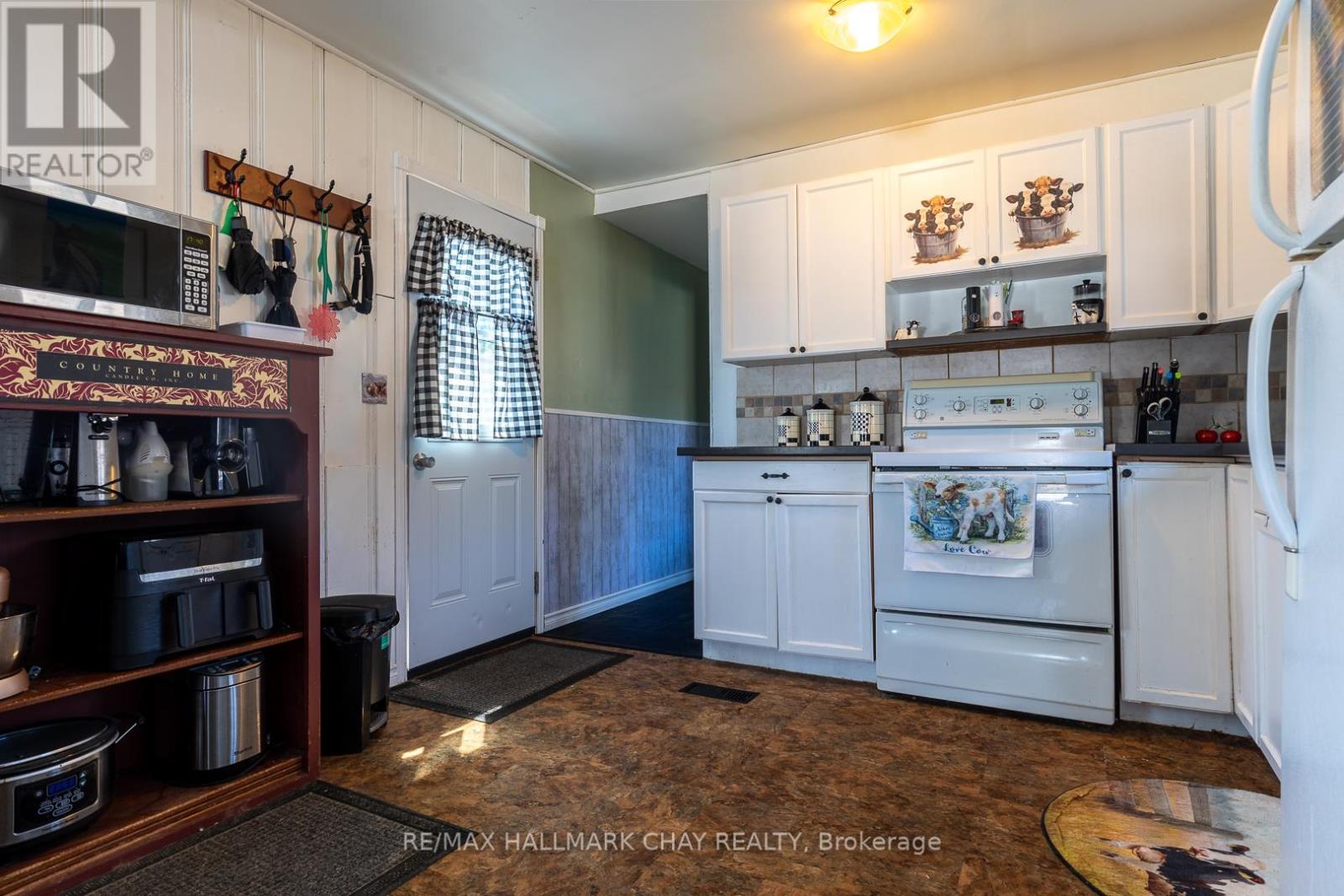 1331 HILLTOP ROAD - 11
